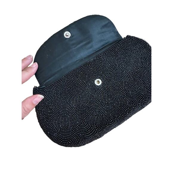 Black Beaded 1950s Vintage Clutch from Japan - Picture 3 of 6